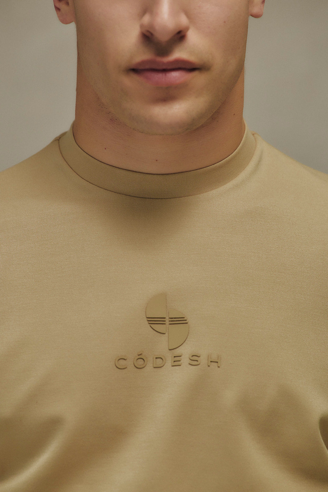 OVERSIZE T-SHIRT