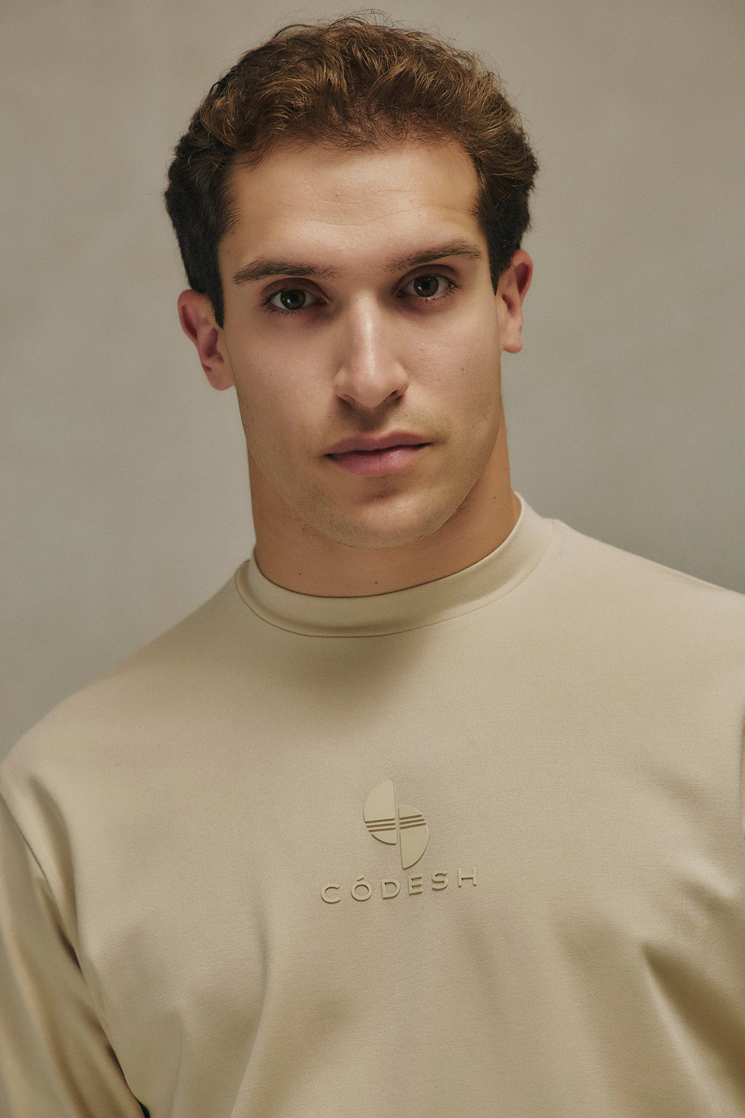 OVERSIZE T-SHIRT