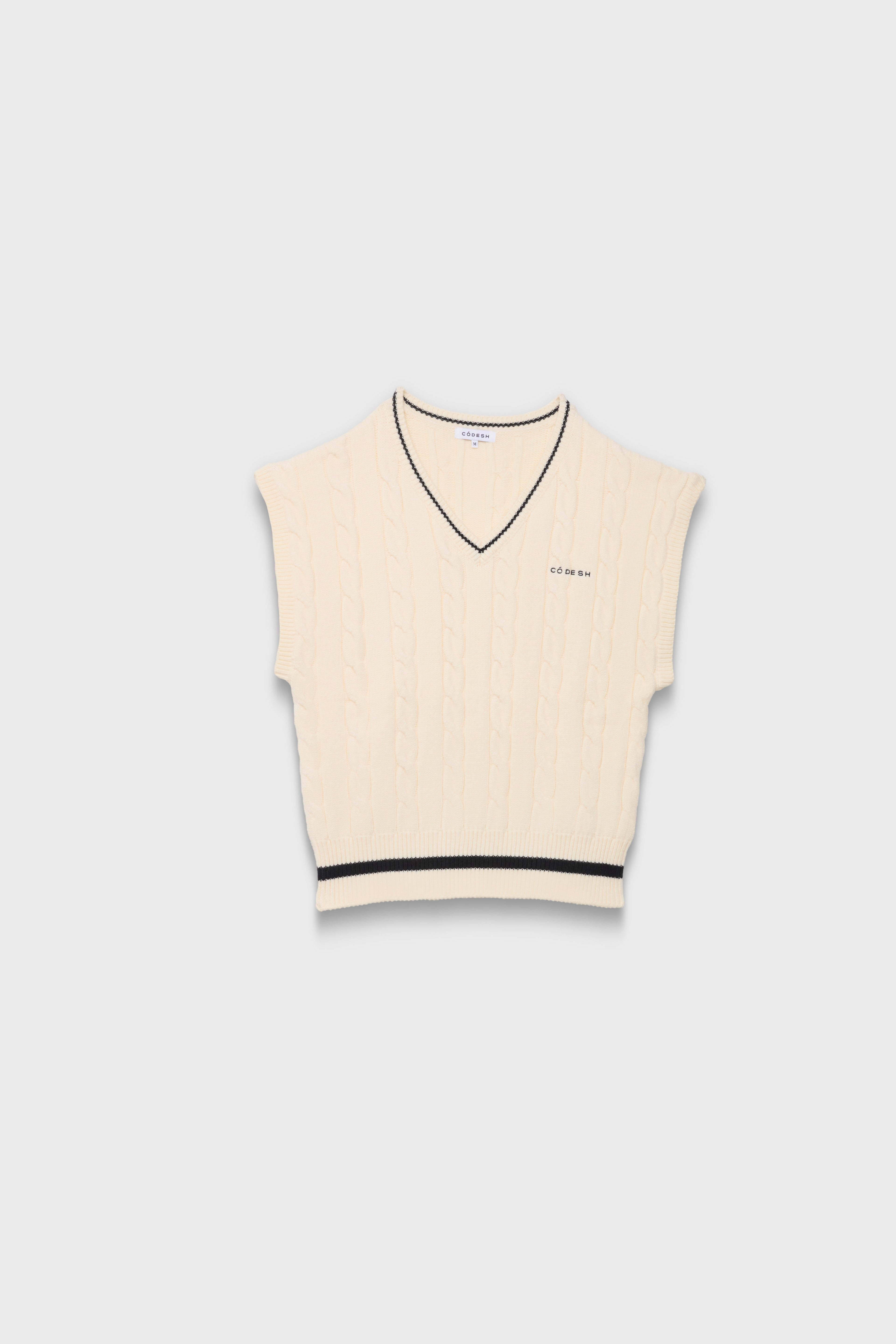 KNITTED VEST