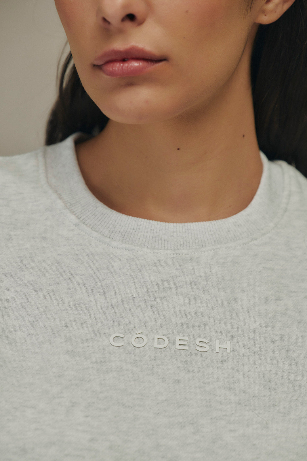 OVERSIZED ROUND NECK SWEATSHIRT