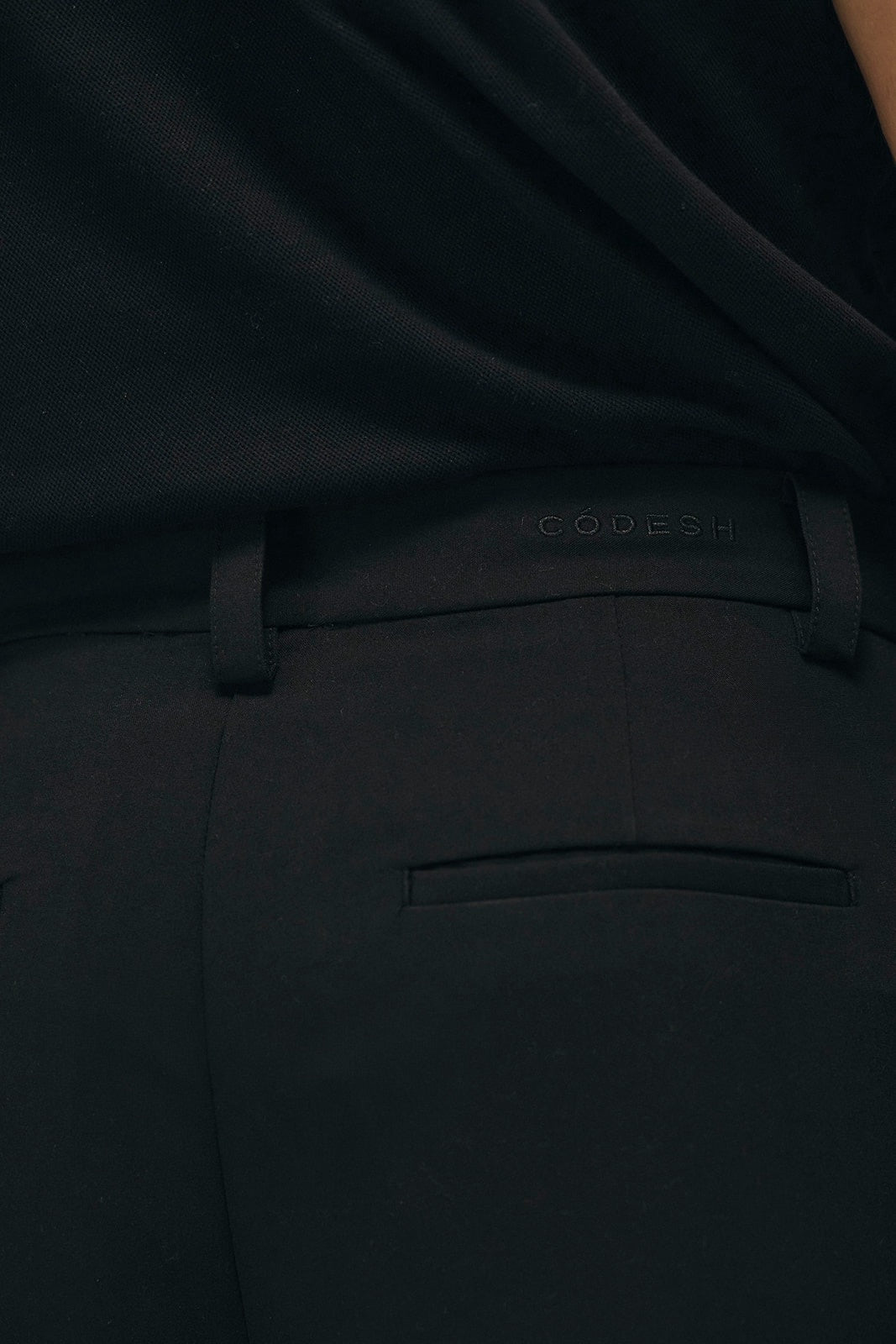 STRAIGHT PANTS